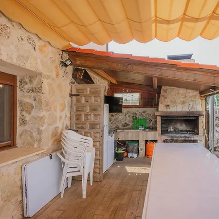 El Encuentro Del Duraton Kır Evi Castro de Fuentidueña